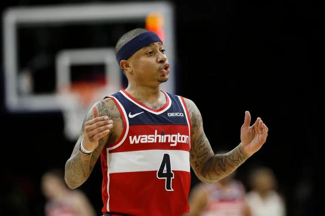 彰显中国足 彰显中国足